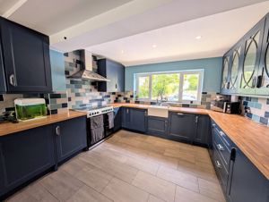 Photo 17- click for photo gallery